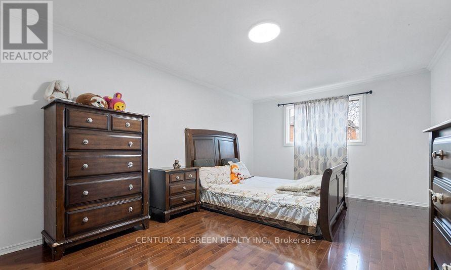 338 Hillside Drive, Mississauga, ON