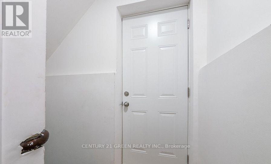 338 Hillside Drive, Mississauga, ON