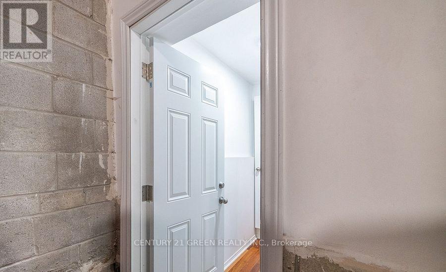 338 Hillside Drive, Mississauga, ON