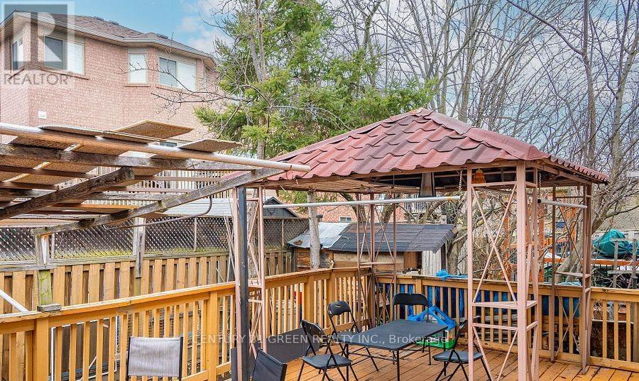 338 Hillside Drive, Mississauga, ON