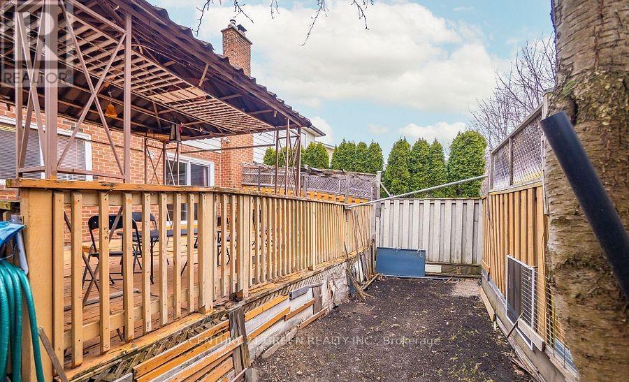 338 Hillside Drive, Mississauga, ON