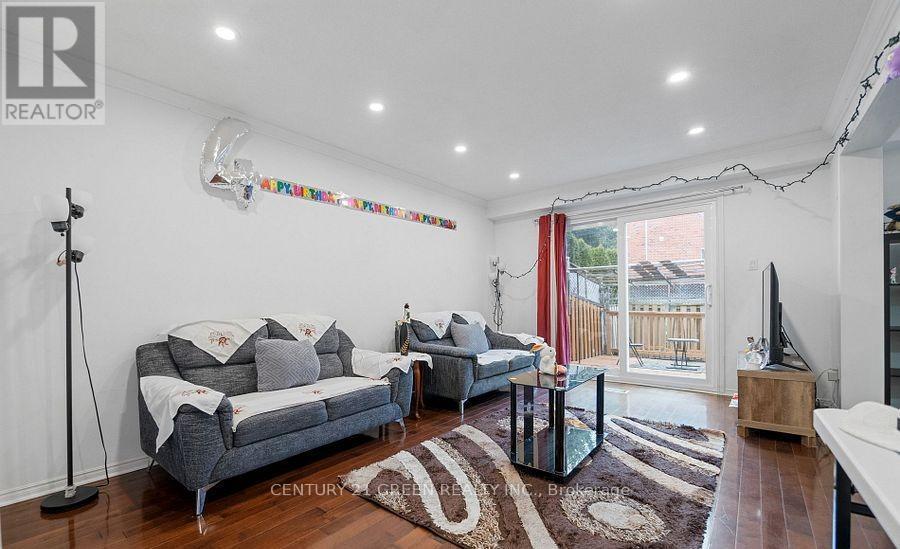 338 Hillside Drive, Mississauga, ON