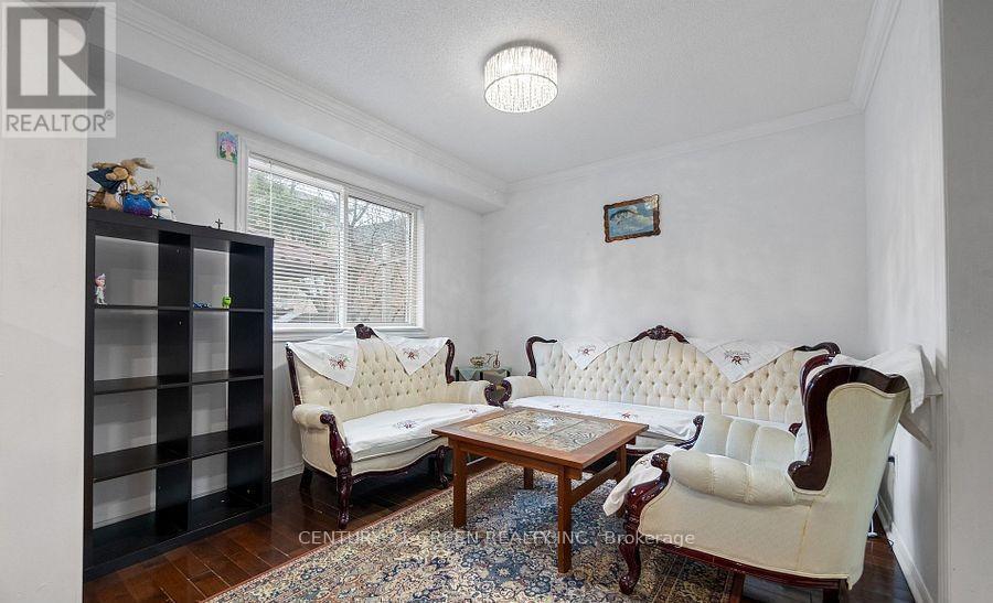 338 Hillside Drive, Mississauga, ON