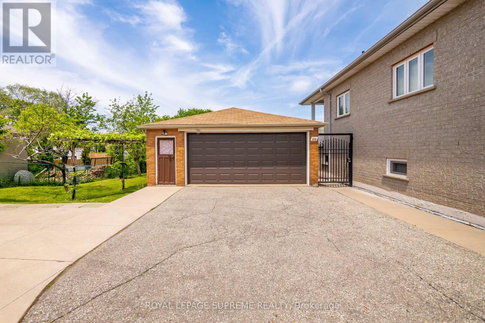 376 Rustic Road, Toronto, ON