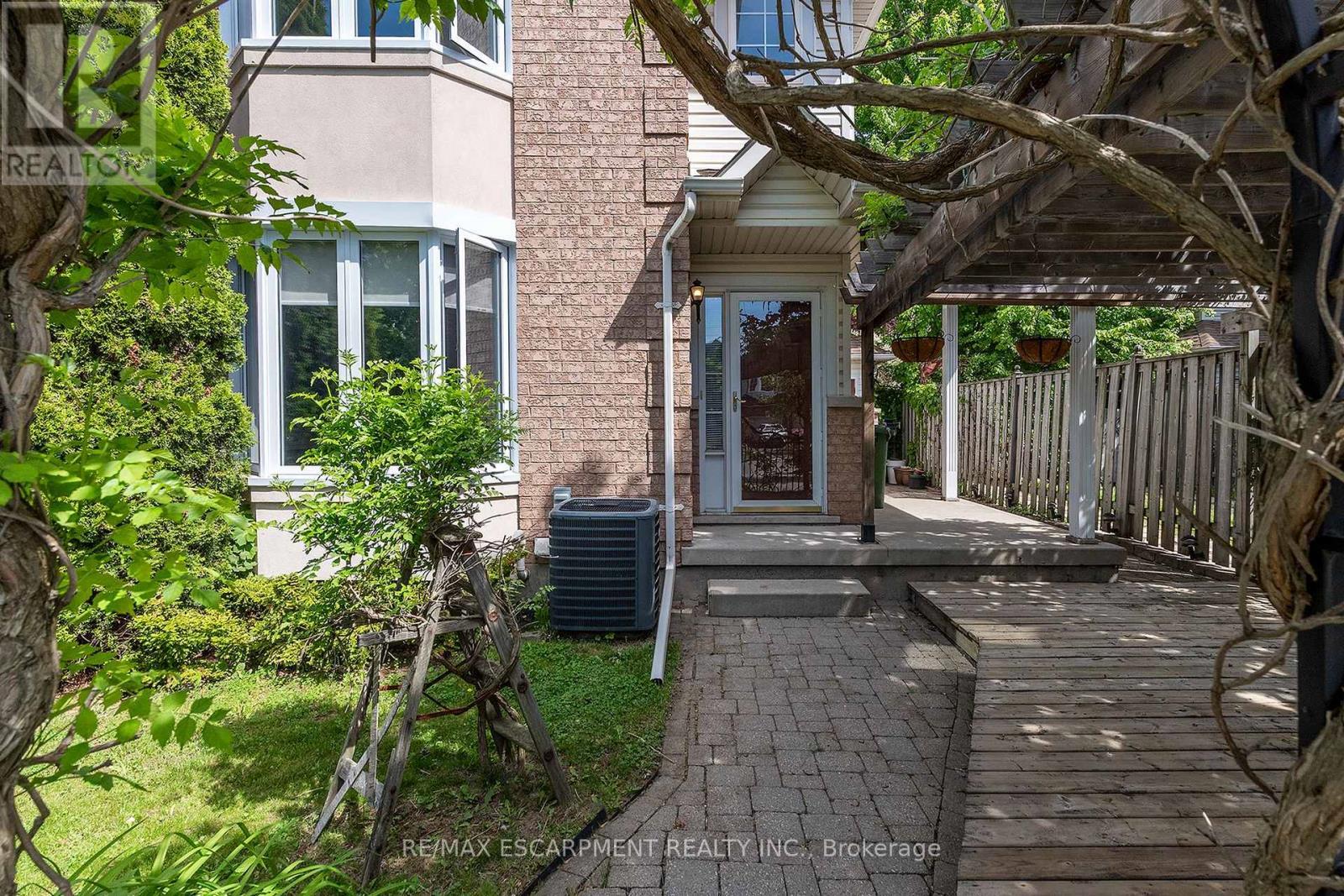 41 Valridge Drive, Hamilton, ON
