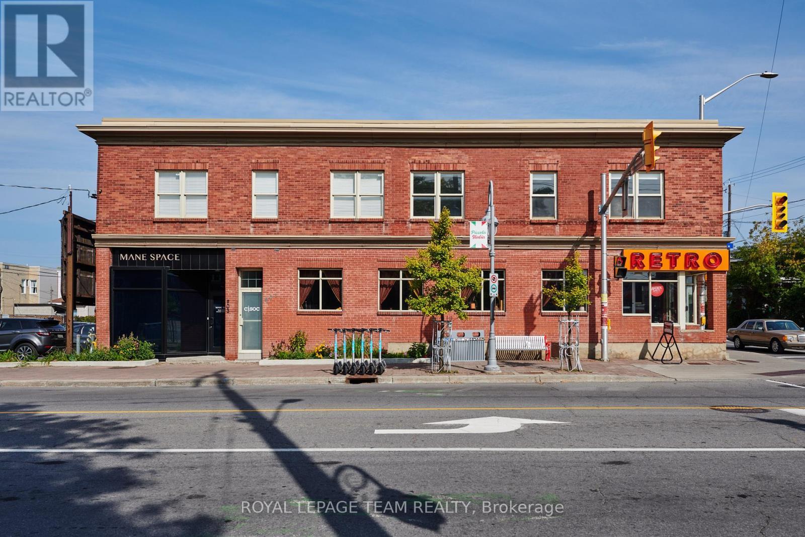 901 Somerset Street, Ottawa, ON