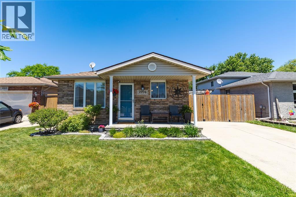 3994 Maple Leaf, Windsor, ON