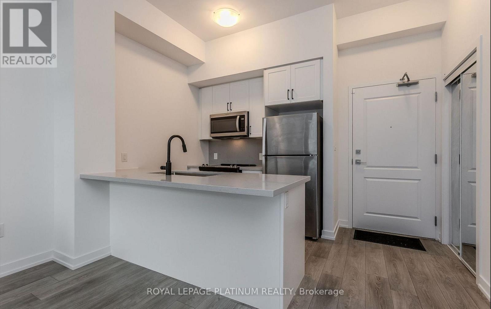114 - 470 Dundas Street E, Hamilton, ON