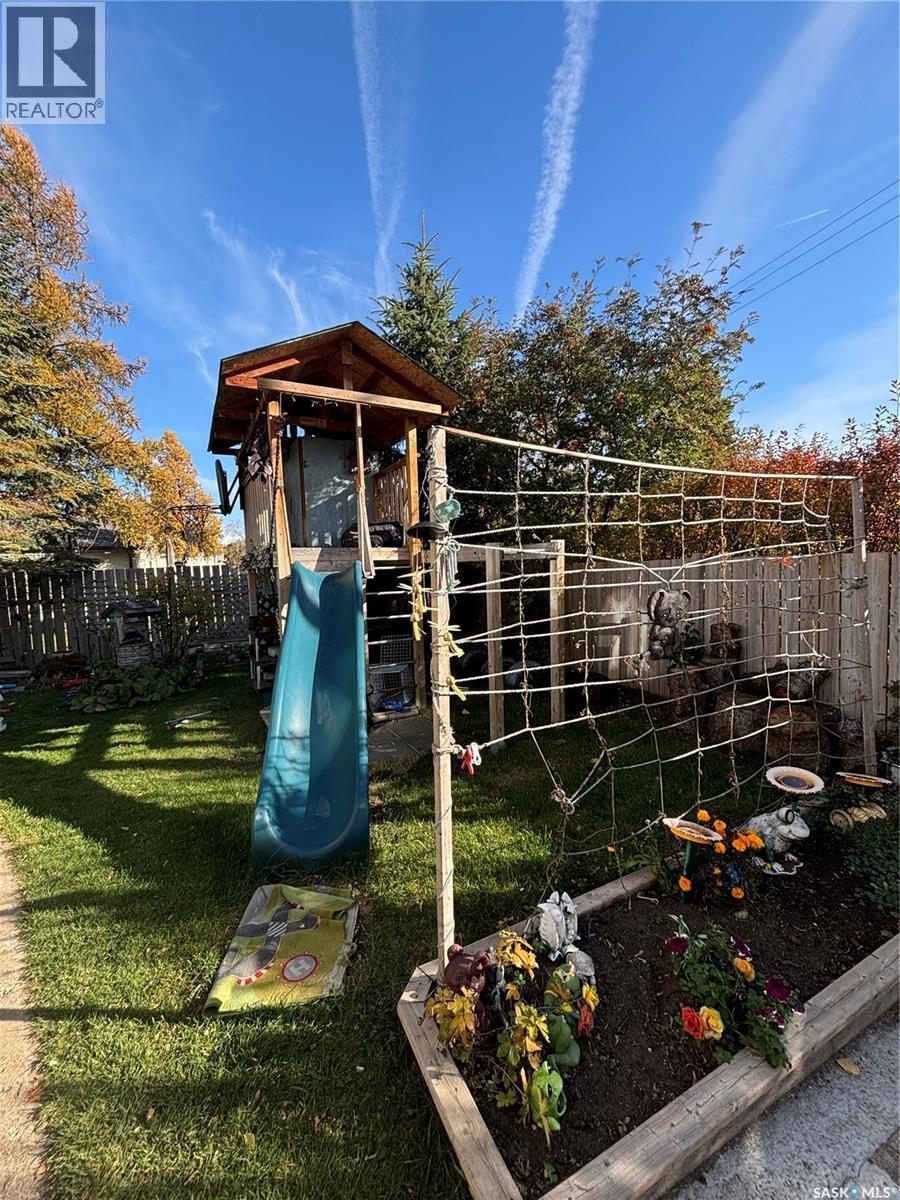 2216 20Th Street W, Saskatoon, SK