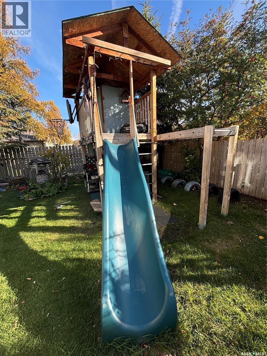 2216 20Th Street W, Saskatoon, SK