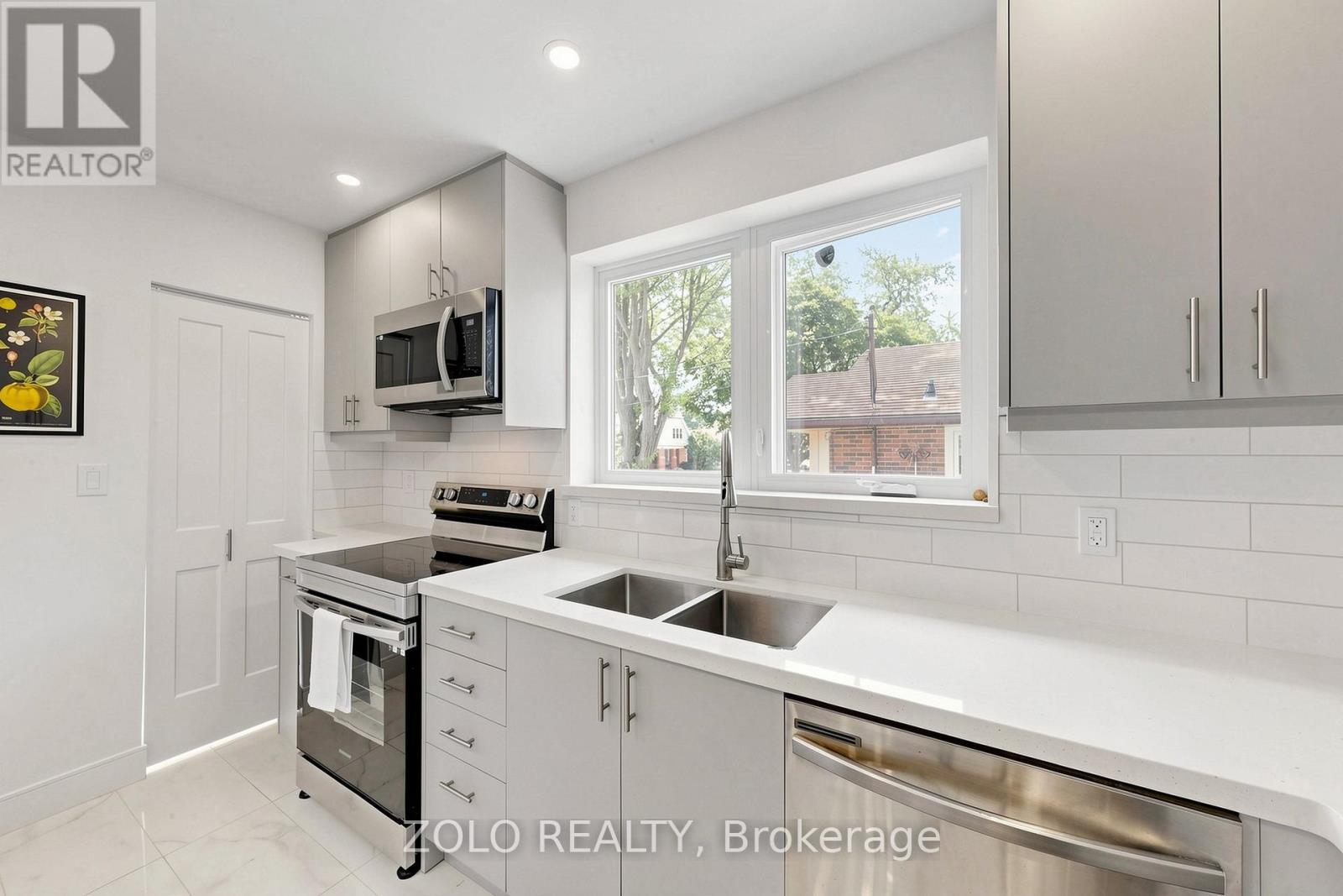 84 East 15Th Street, Hamilton, ON
