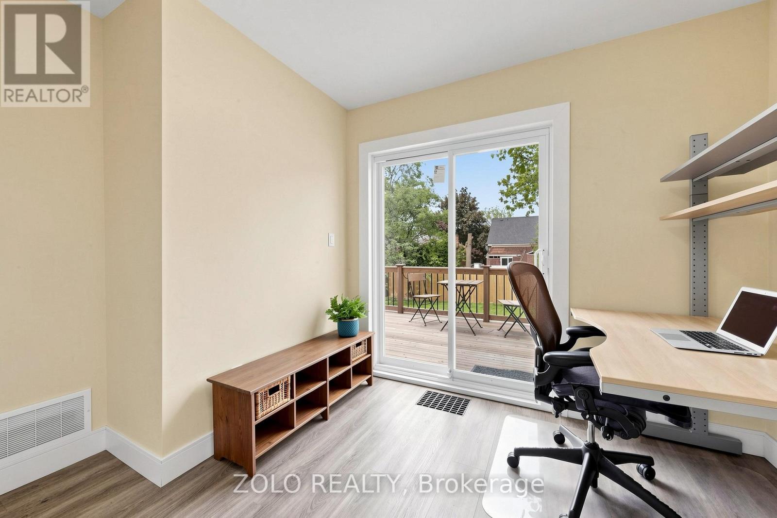 84 East 15Th Street, Hamilton, ON