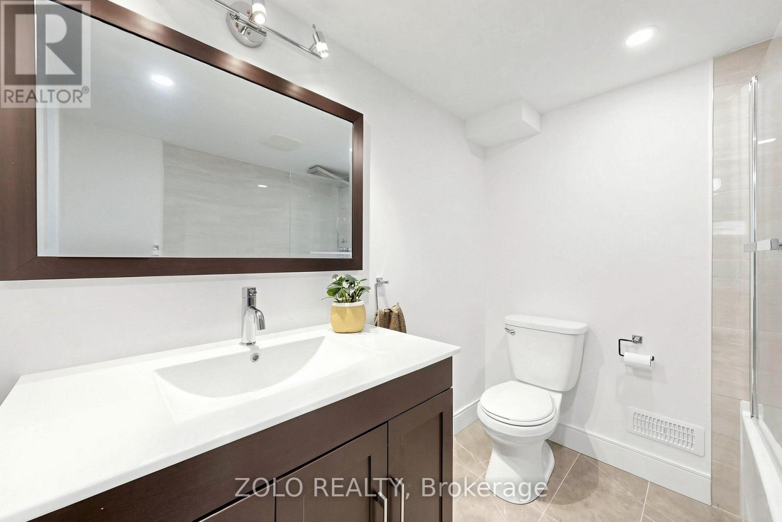 84 East 15Th Street, Hamilton, ON