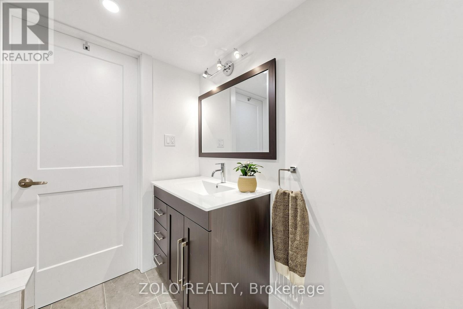 84 East 15Th Street, Hamilton, ON