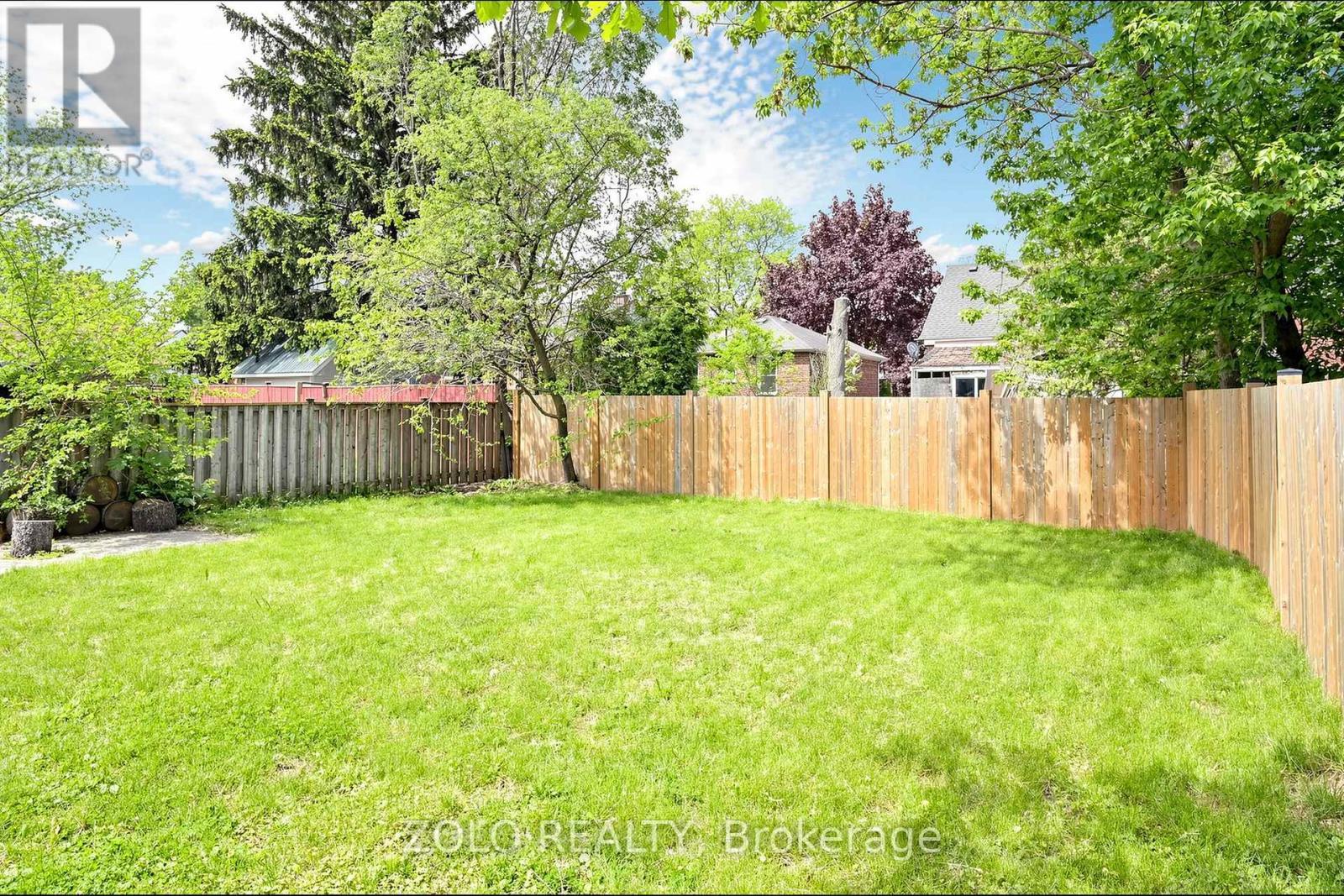 84 East 15Th Street, Hamilton, ON
