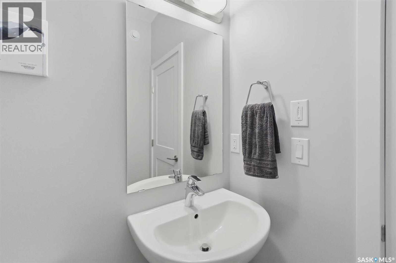 187 Newton Way, Saskatoon, SK