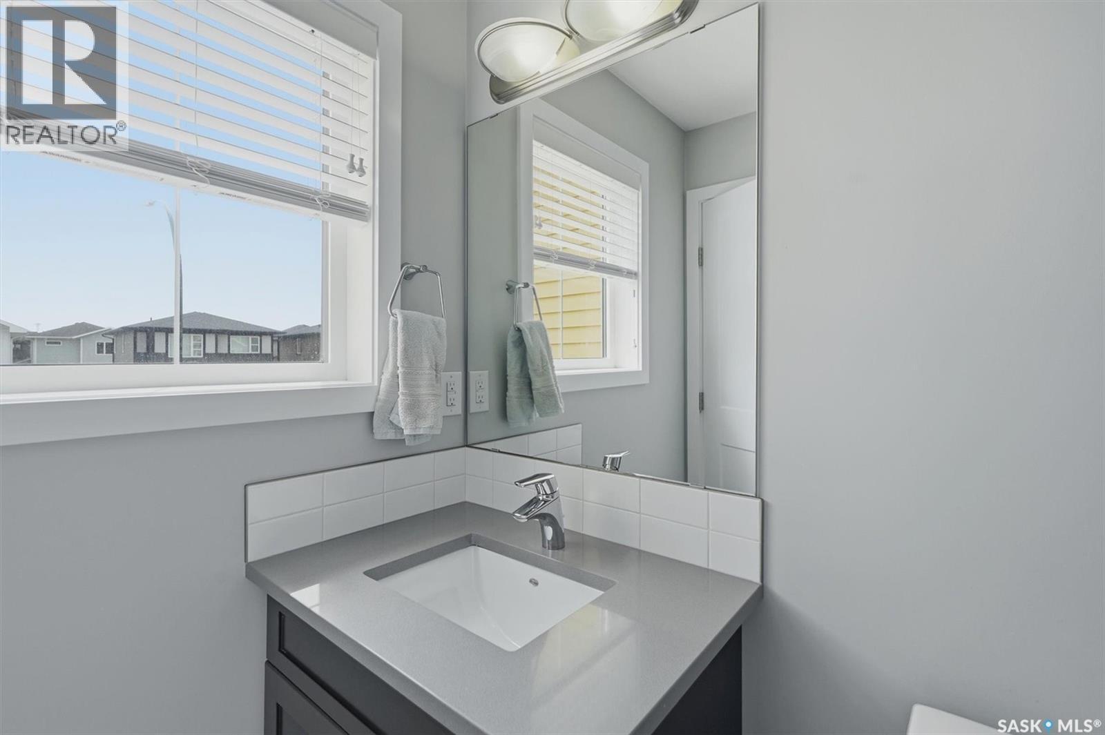187 Newton Way, Saskatoon, SK