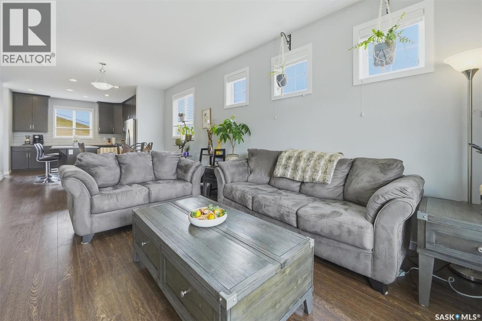 187 Newton Way, Saskatoon, SK