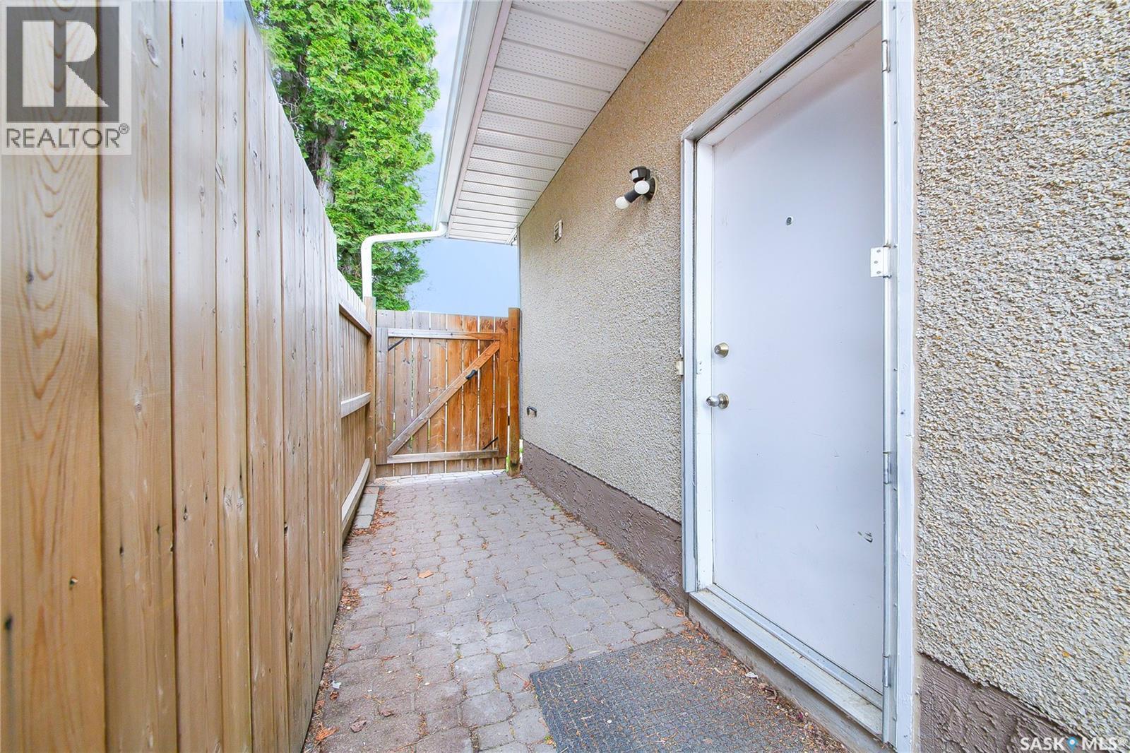 1615 Vickies Avenue, Saskatoon, SK