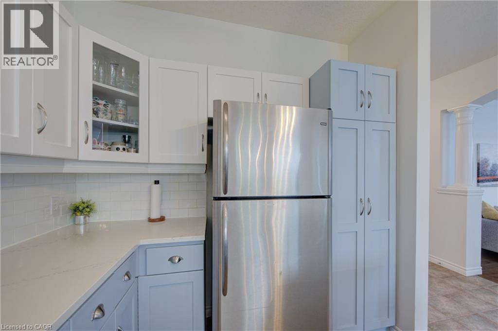 729 Keats Way, Waterloo, ON