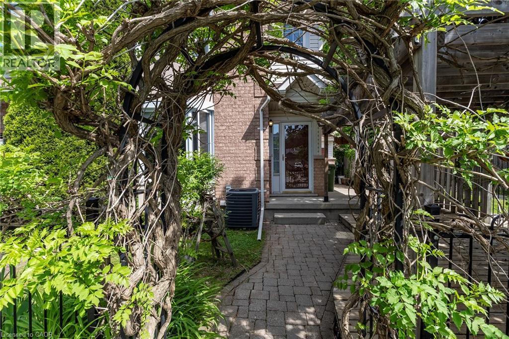 41 Valridge Drive, Ancaster, ON