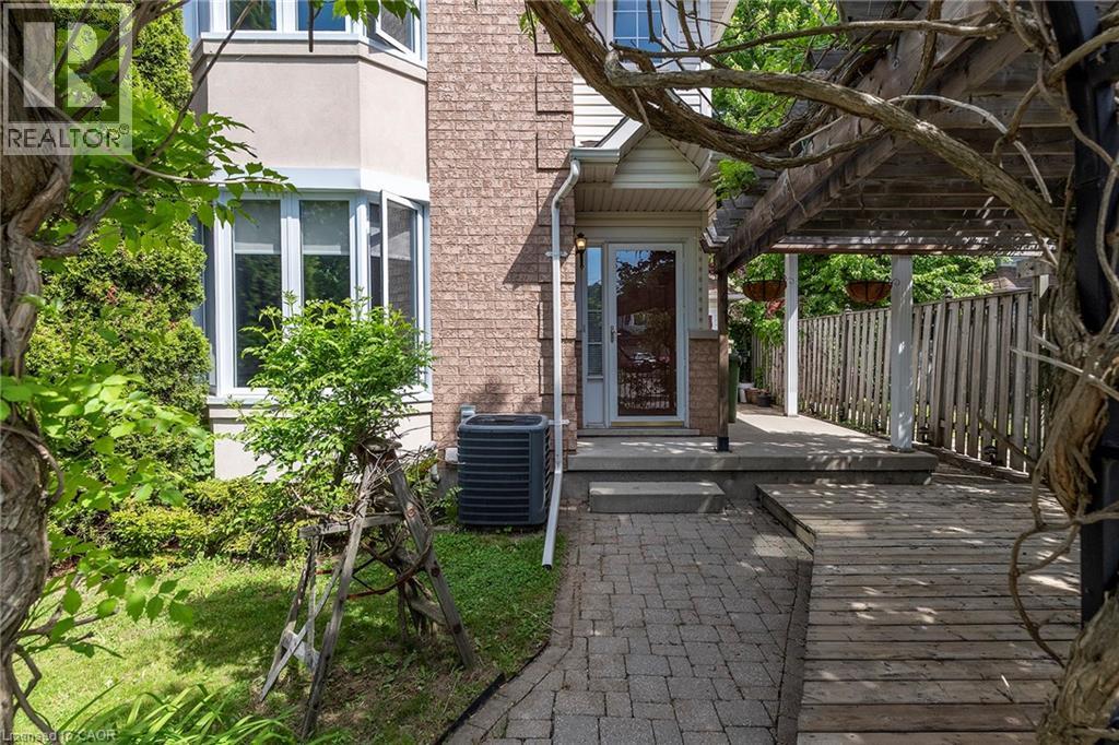 41 Valridge Drive, Ancaster, ON