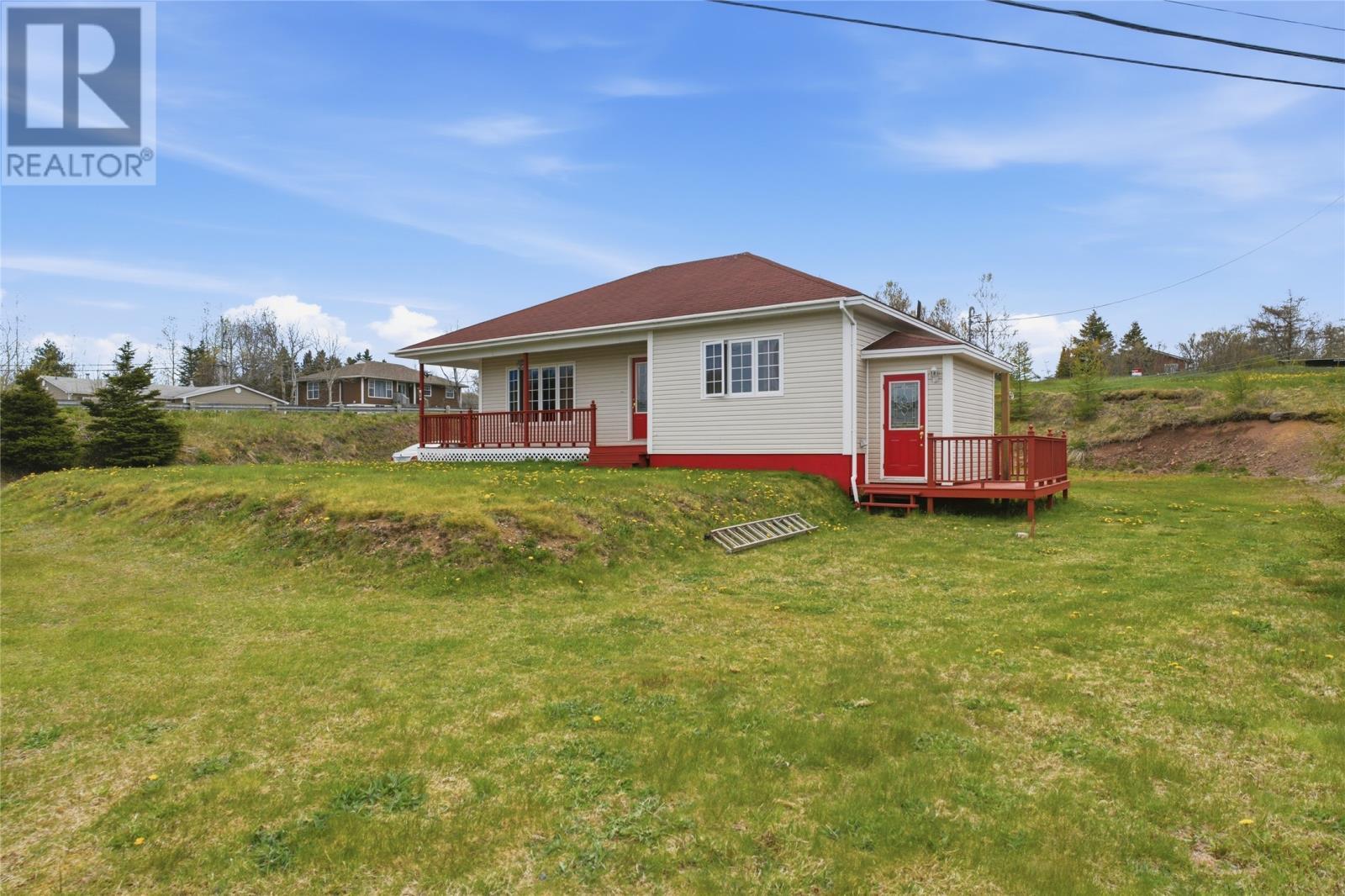 1 Greenwood Street E, Creston South, NL