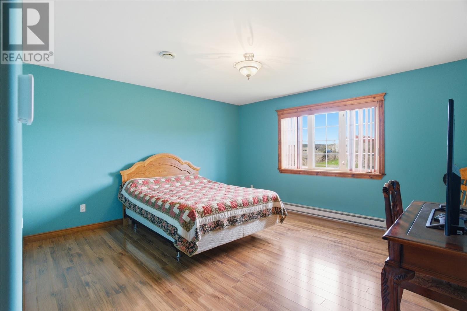 1 Greenwood Street E, Creston South, NL