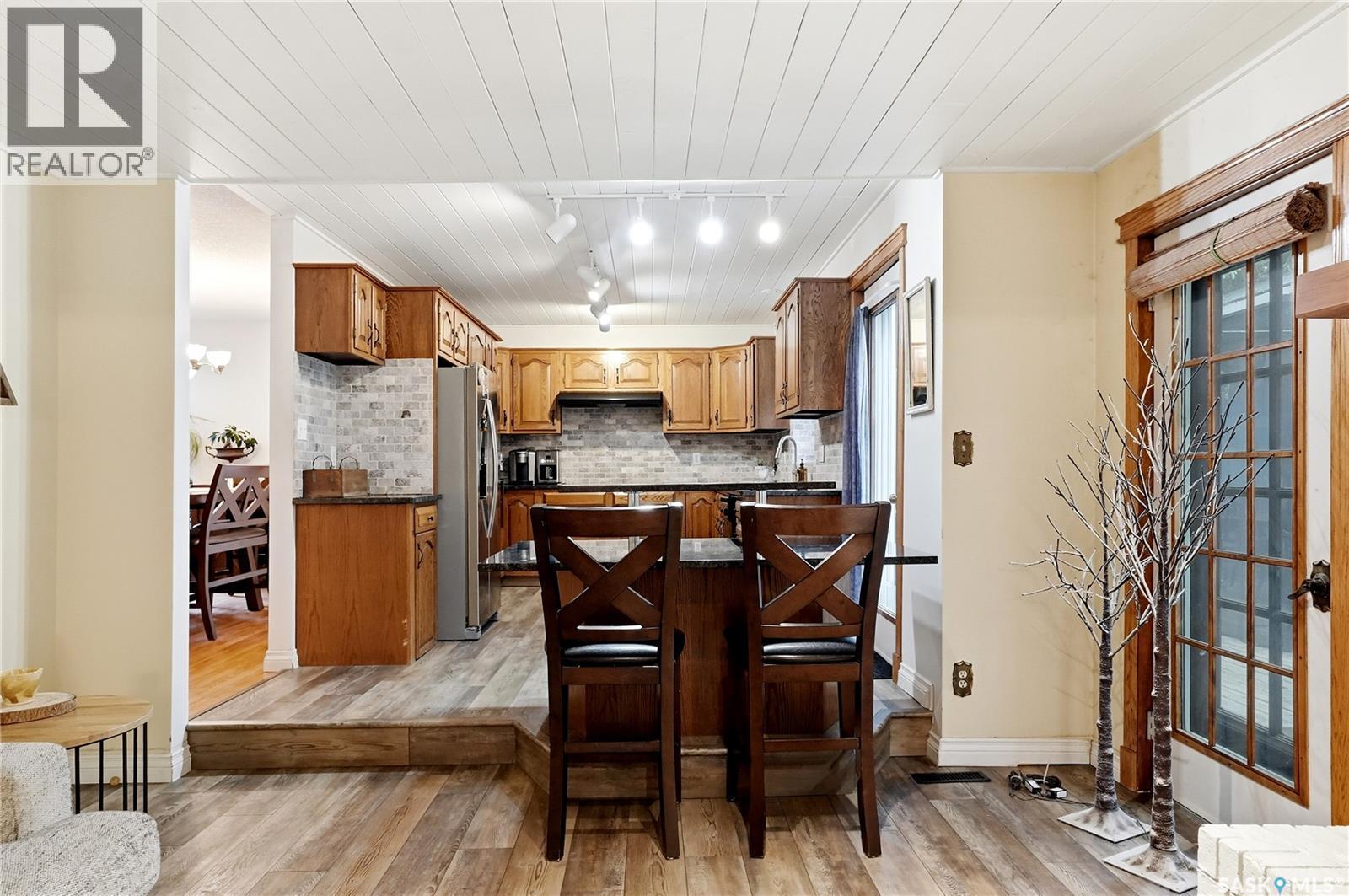 206 Willoughby Crescent, Saskatoon, SK