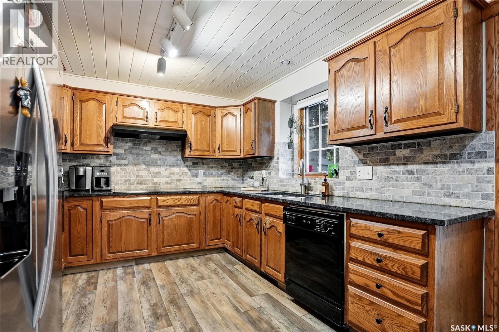 206 Willoughby Crescent, Saskatoon, SK