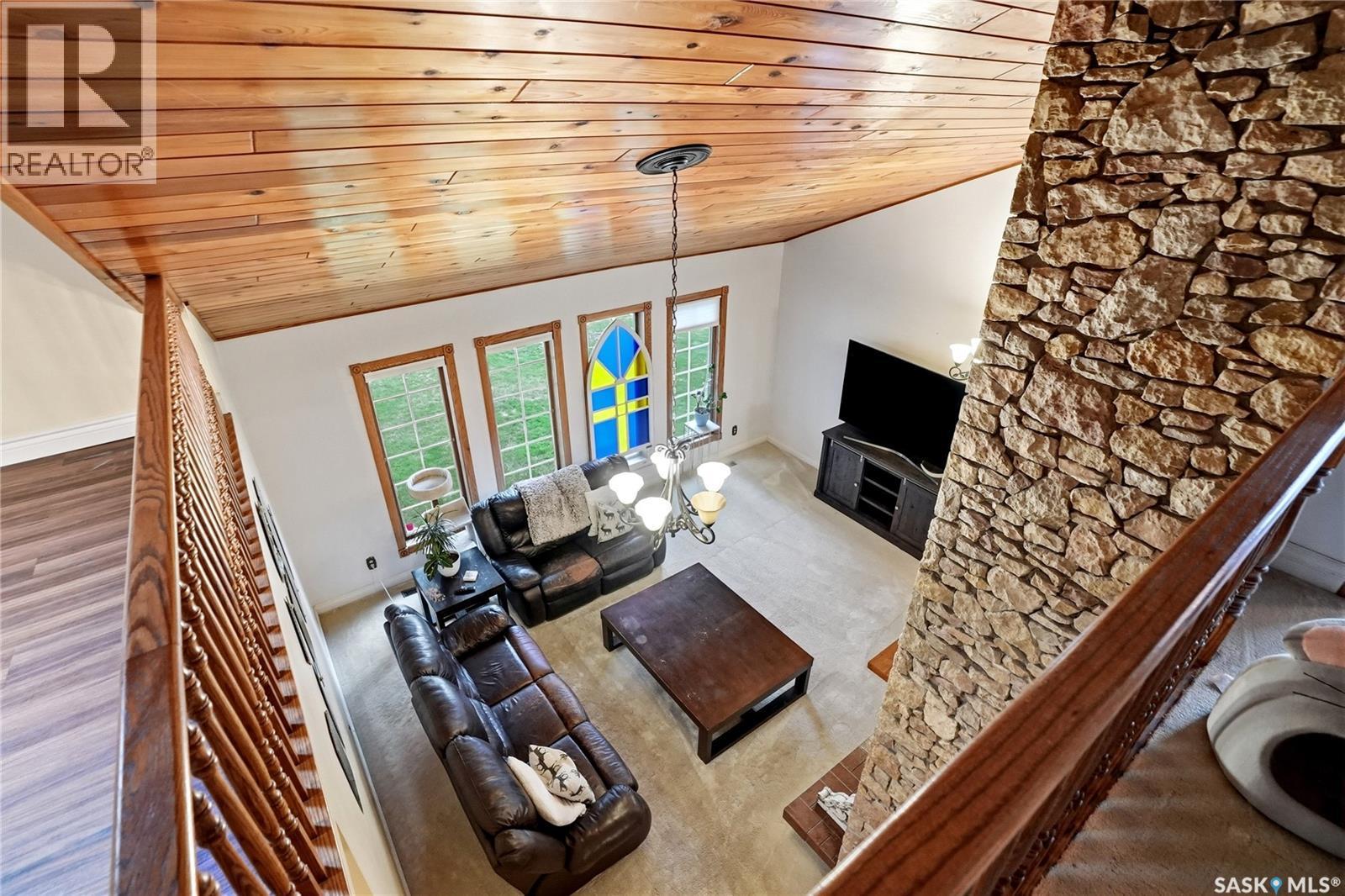 206 Willoughby Crescent, Saskatoon, SK