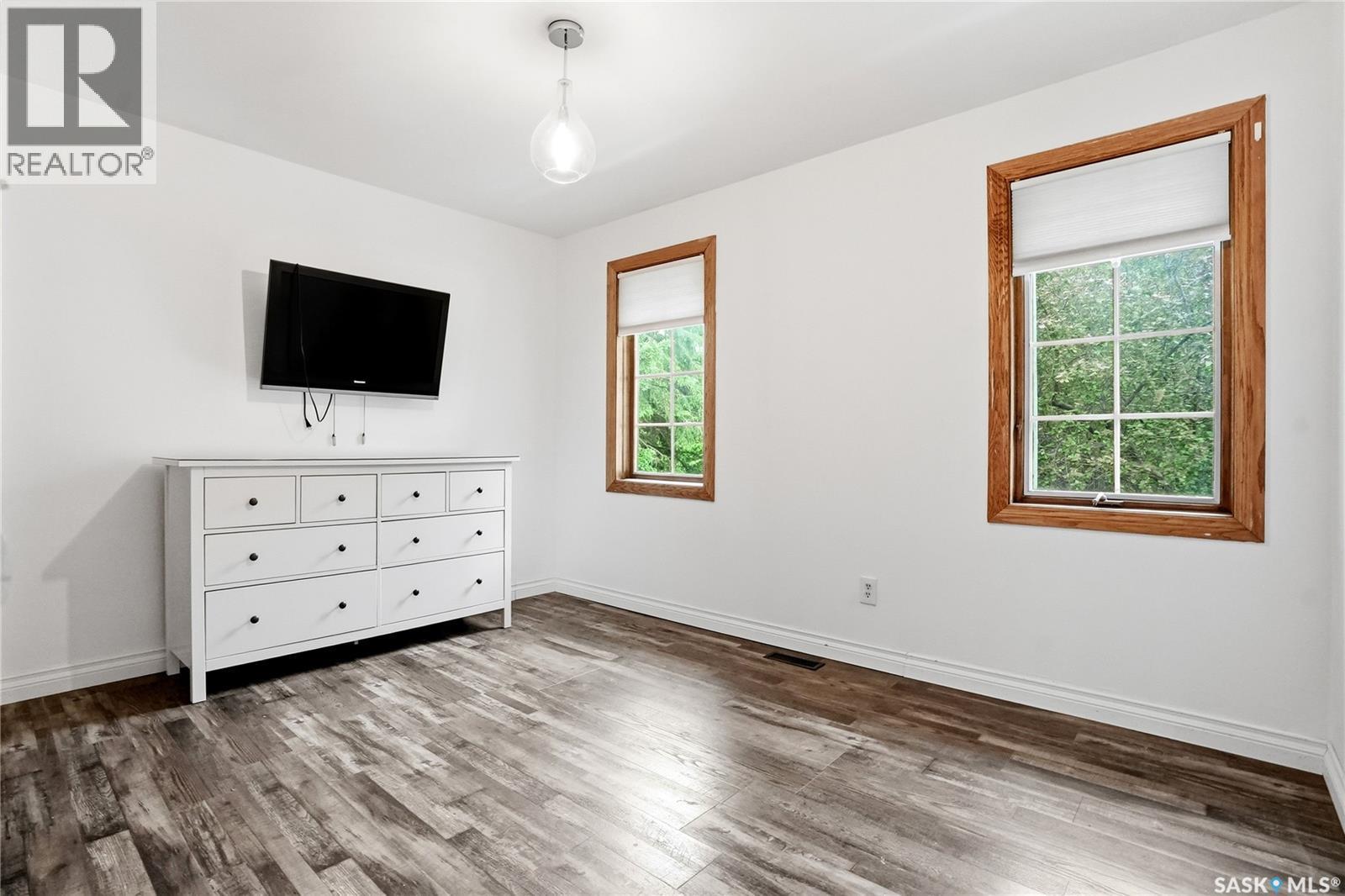 206 Willoughby Crescent, Saskatoon, SK