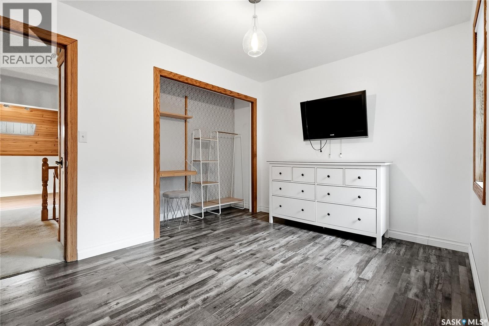206 Willoughby Crescent, Saskatoon, SK