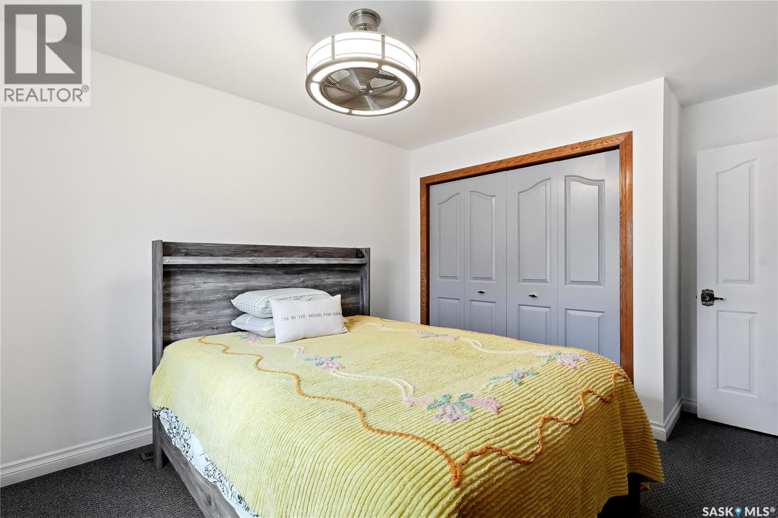 206 Willoughby Crescent, Saskatoon, SK