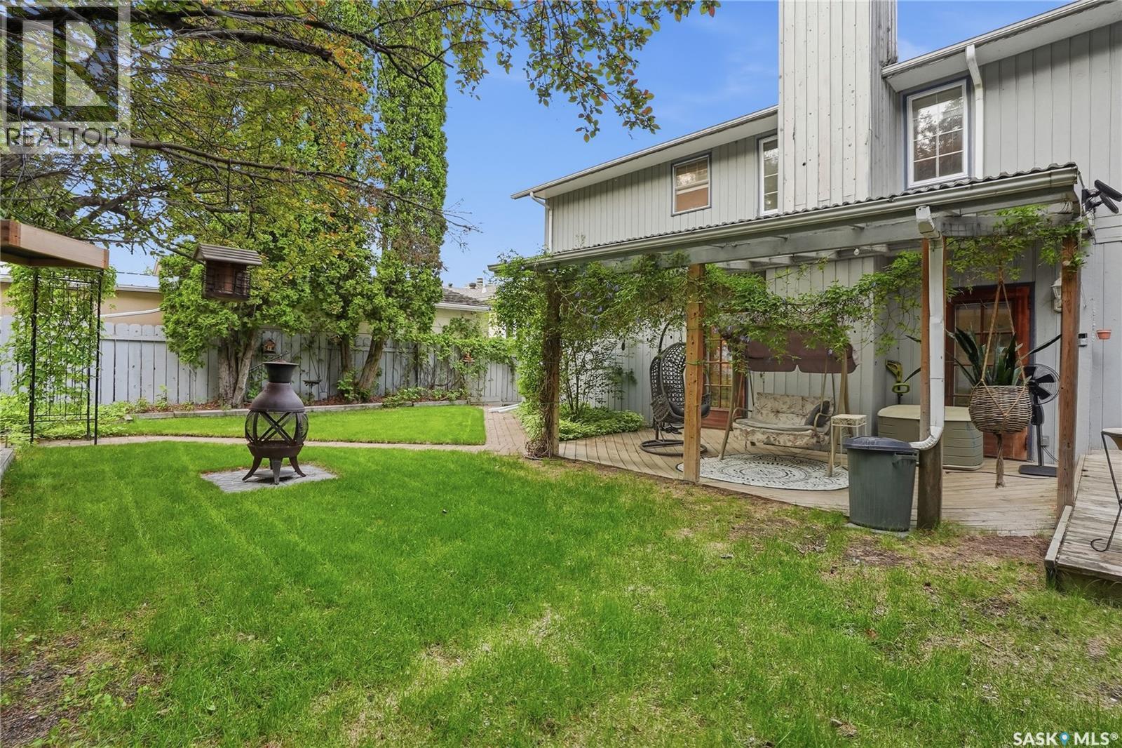 206 Willoughby Crescent, Saskatoon, SK