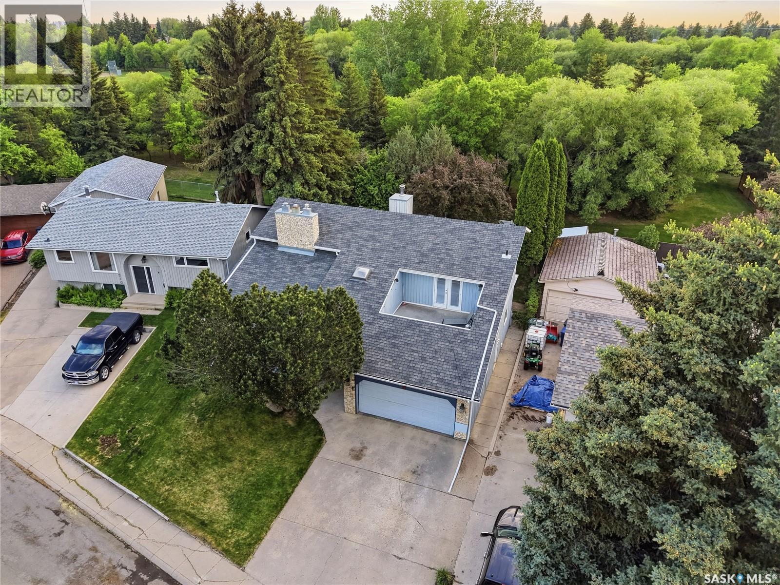 206 Willoughby Crescent, Saskatoon, SK