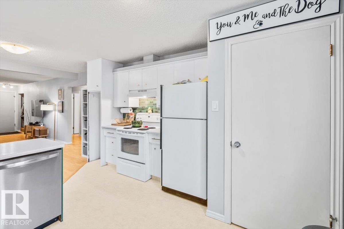 9324 70 Av Nw, Edmonton, AB