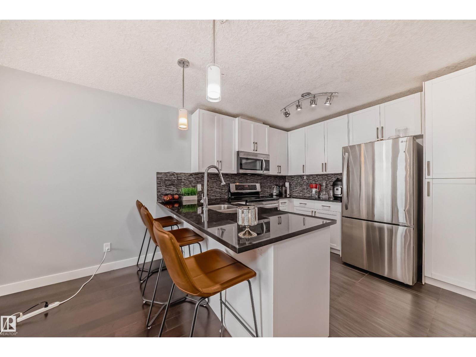 5151 Windermere Bv Sw, Edmonton, AB