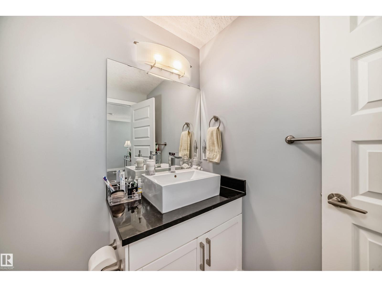 5151 Windermere Bv Sw, Edmonton, AB
