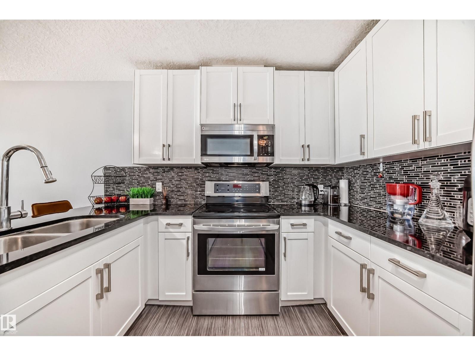 5151 Windermere Bv Sw, Edmonton, AB
