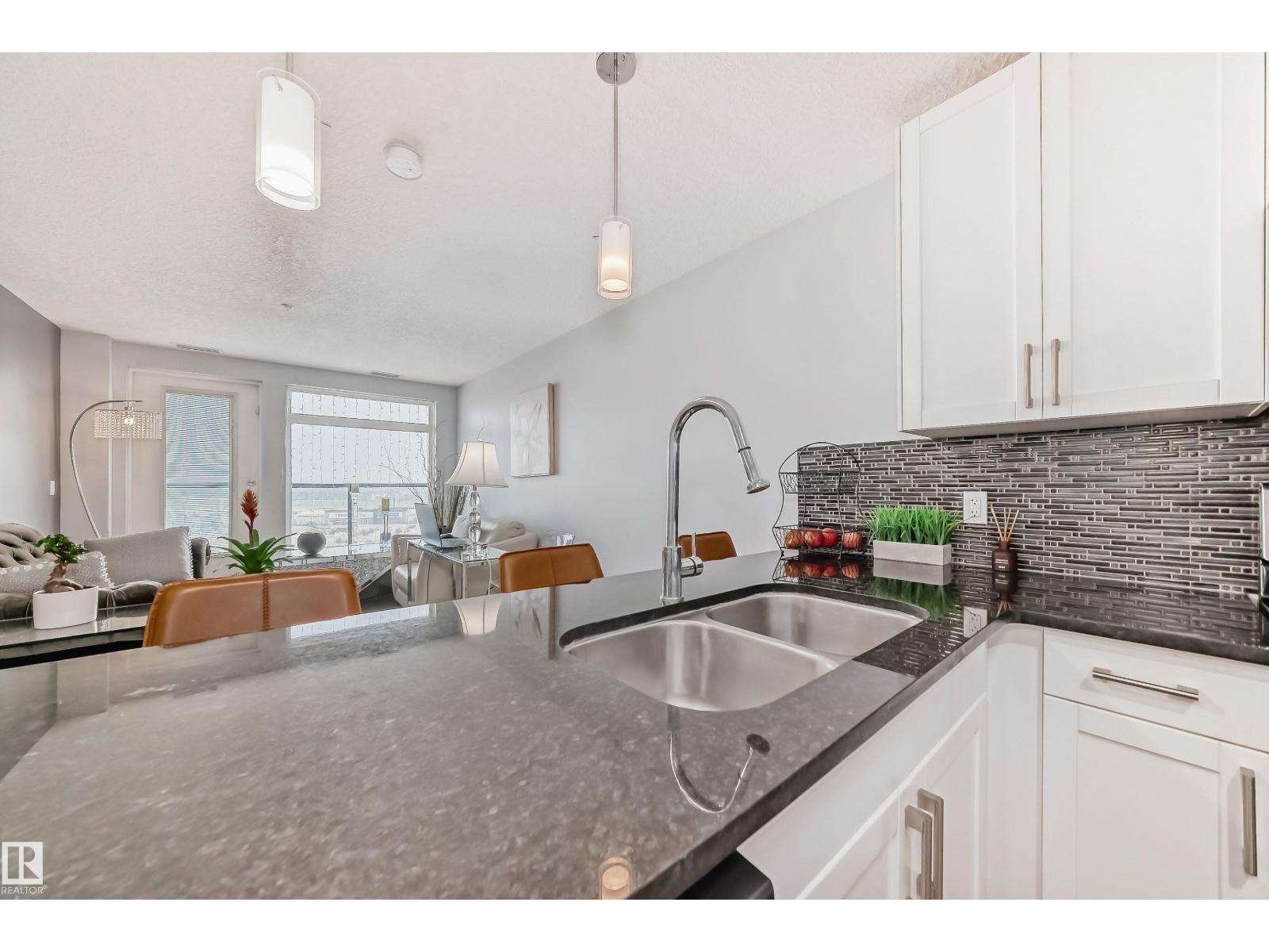 5151 Windermere Bv Sw, Edmonton, AB