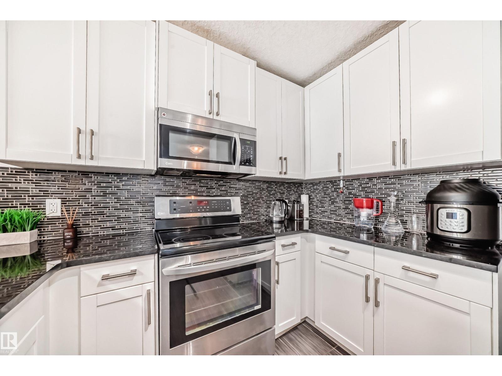 5151 Windermere Bv Sw, Edmonton, AB