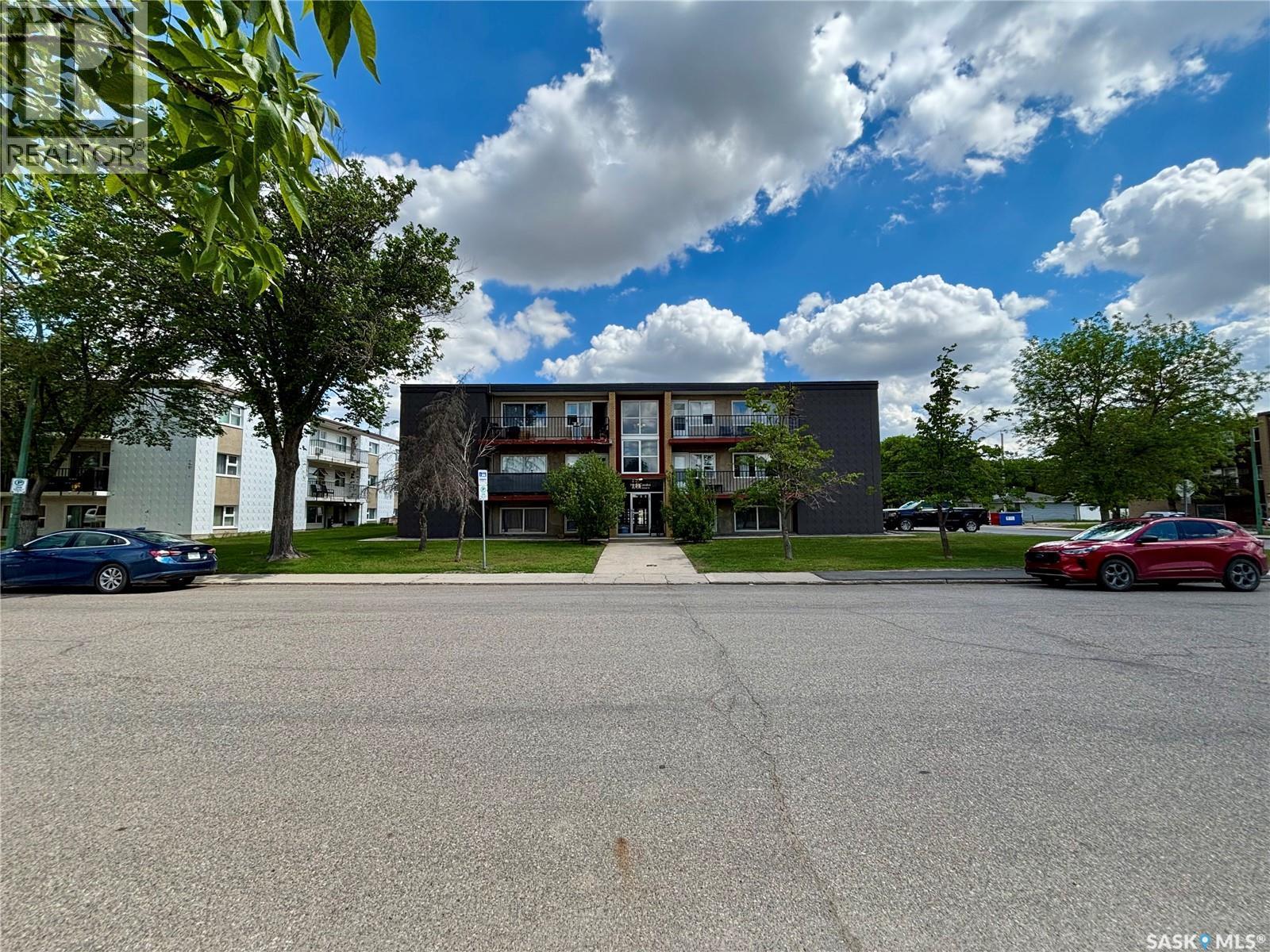 12 405 Lorne Street N, Regina, SK