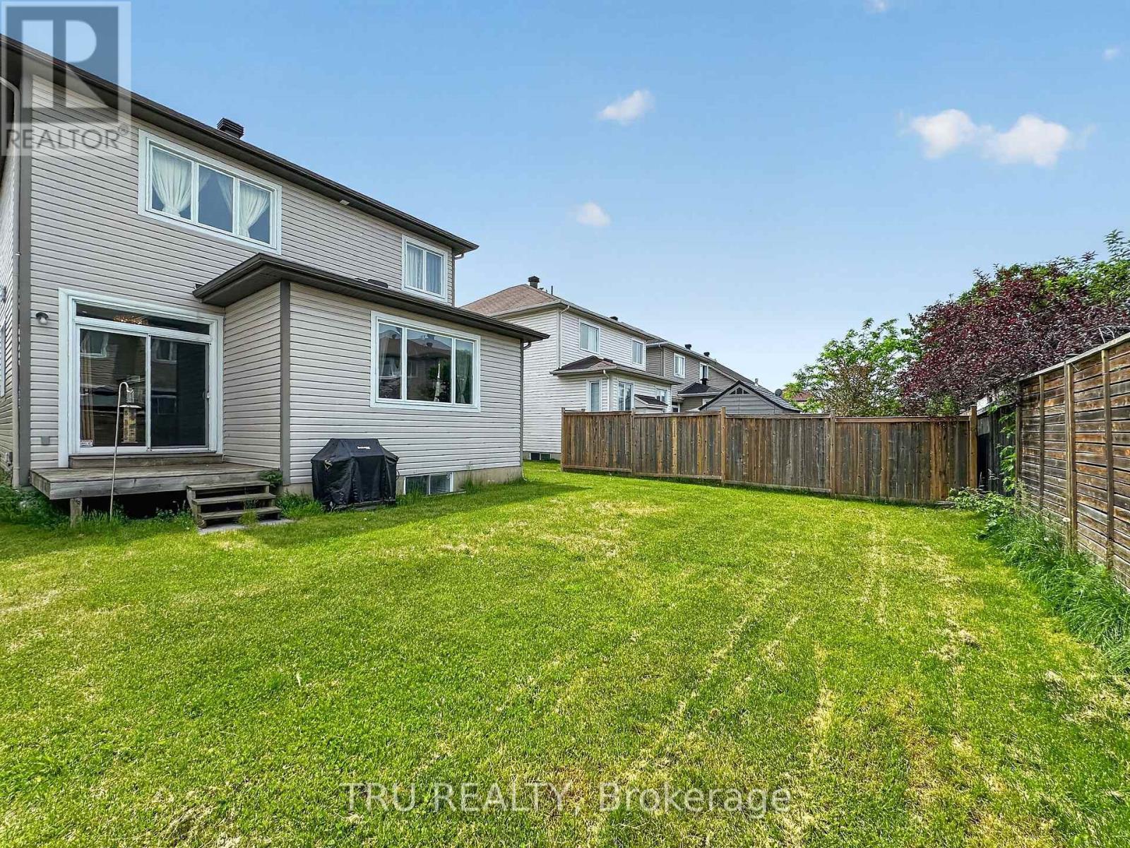 Backyard - 2 - 200 Celtic Ridge Crescent, Ottawa, ON