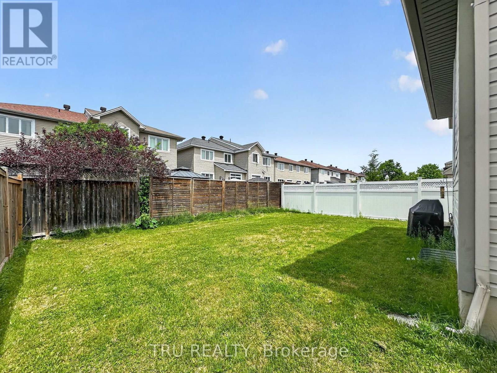 Backyard - 3 - 200 Celtic Ridge Crescent, Ottawa, ON