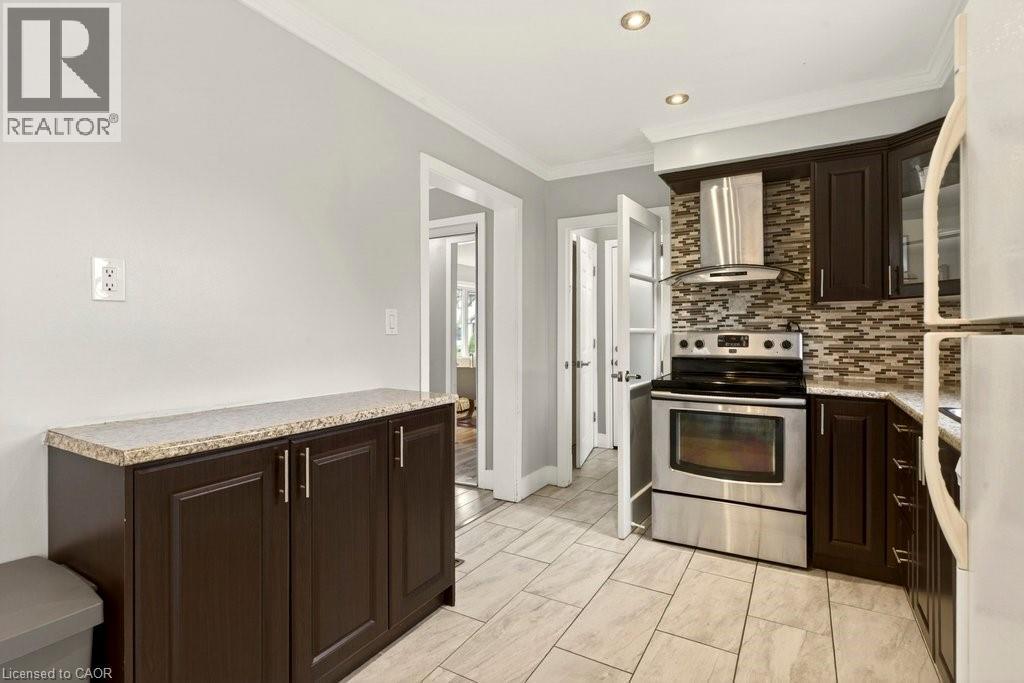 120 Chilton Drive, Hamilton, ON