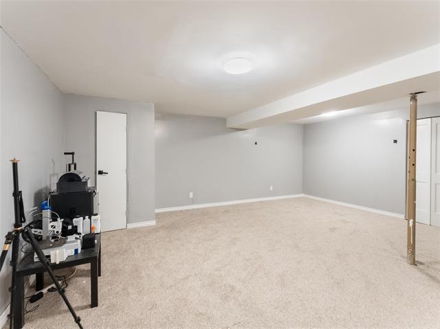 35 Point West Dr, Winnipeg, MB