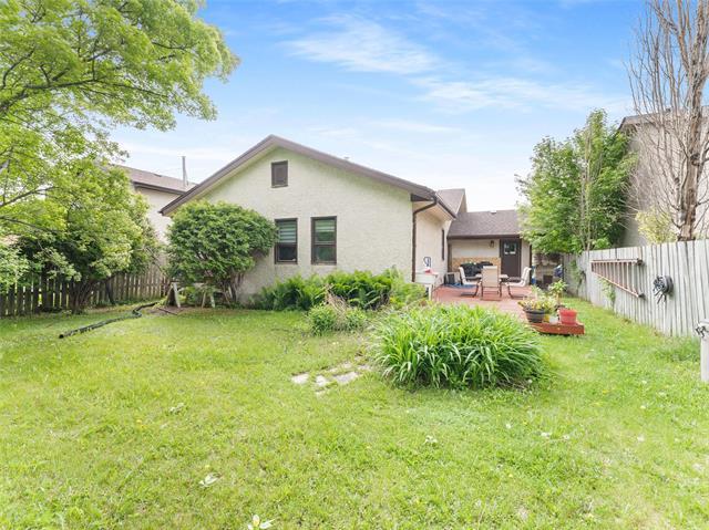 35 Point West Dr, Winnipeg, MB