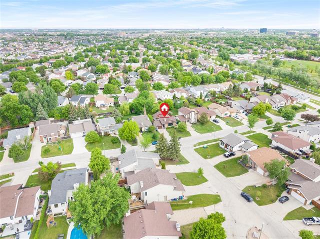 35 Point West Dr, Winnipeg, MB
