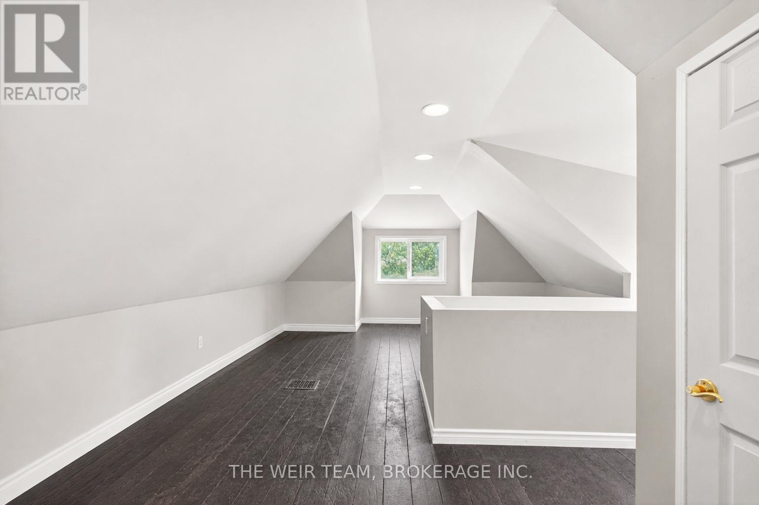 226 Ottawa Street S, Hamilton, ON